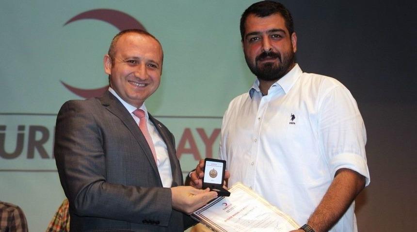 Yıldırım: "1 Yılda 2 Milyon 500 Bin &Uuml;nite Kana İhtiya&ccedil; Var"