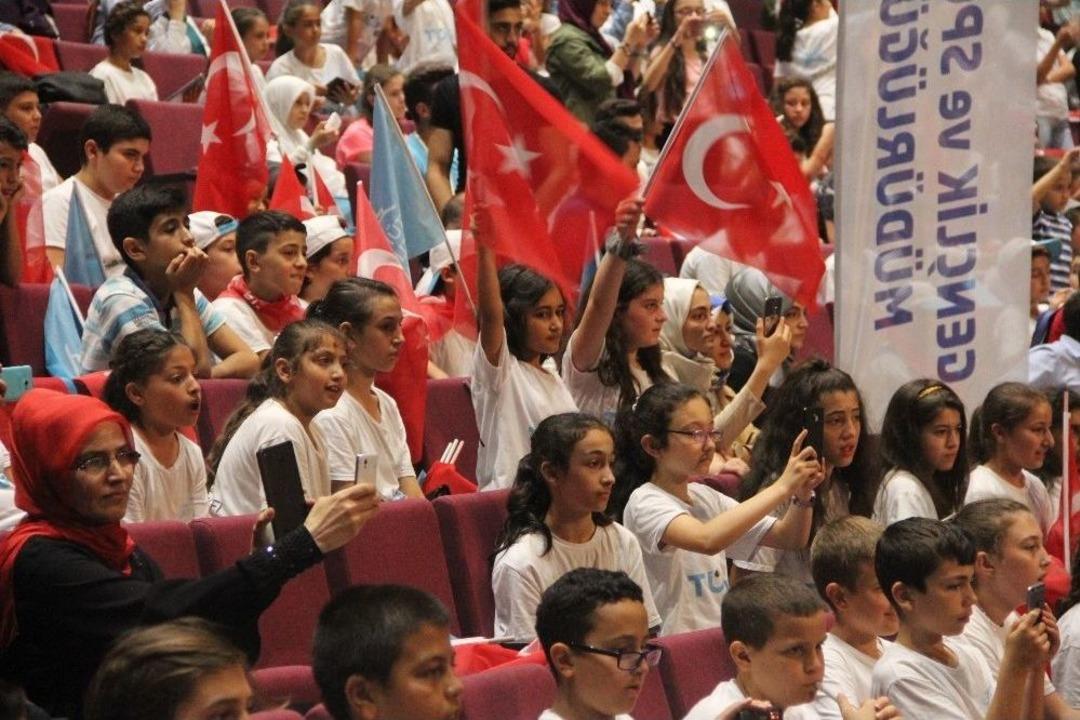 Bilal Erdoğan: &rdquo;suriyelilerle İlgili Bizi Yanlış Y&ouml;nlendirmeye &Ccedil;alışanlar Oluyor&rdquo;