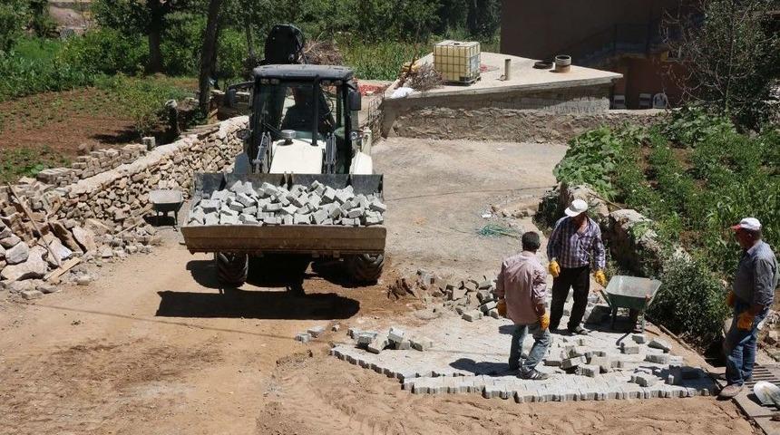 Bitlis Belediyesinden Yol Yapım &Ccedil;alışması