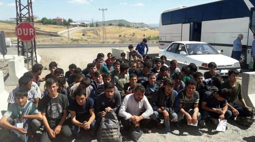 Bing&ouml;l&rsquo;de 62 Yabancı Uyruklu Şahıs Yakalandı