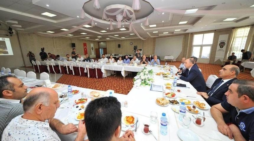 Vali Coşkun, Su&ccedil;la M&uuml;cadelede Destek İstedi