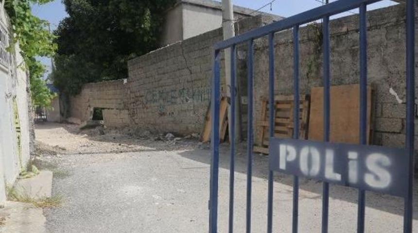 Tarsus'ta Esrarengiz Kazıda Gizem Ve G&ouml;&ccedil;&uuml;k B&uuml;y&uuml;yor