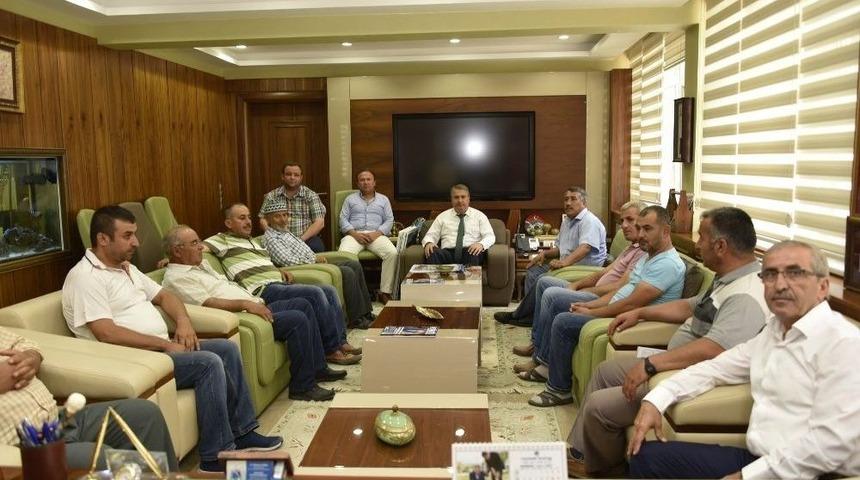 Başkan &Ccedil;er&ccedil;i Ağa&ccedil; Gerginliğinin Ardından Mahalle Sakinlerini Ağırladı