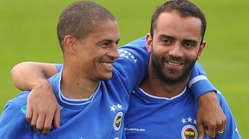 Alex Semih Şent&uuml;rk'&uuml;n futbolu bıraktığını a&ccedil;ıkladı