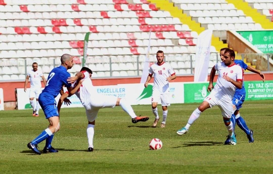 T&uuml;rkiye 4 Golle Finale Y&uuml;kseldi