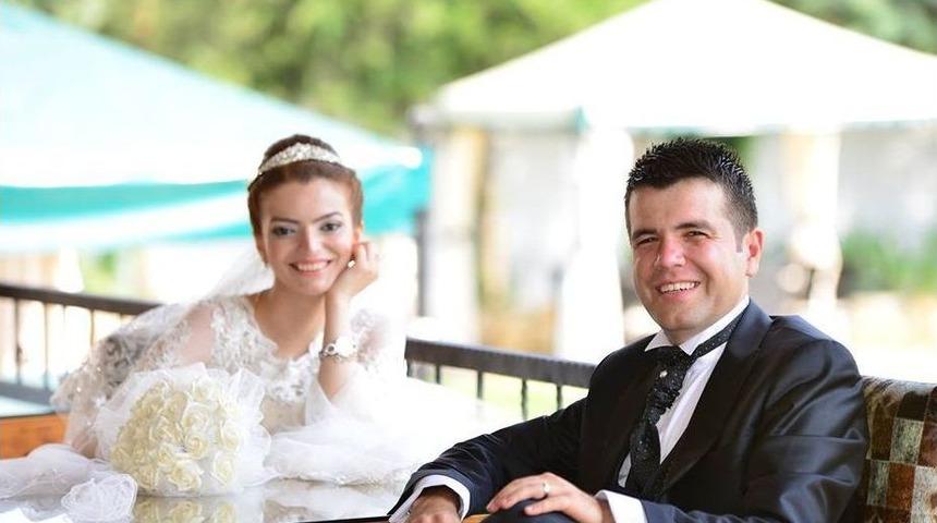 &Ccedil;ocuğunun G&ouml;z&uuml;n&uuml;n &Ouml;n&uuml;nde Eşini &Ouml;ld&uuml;r&uuml;p İntihar Etti