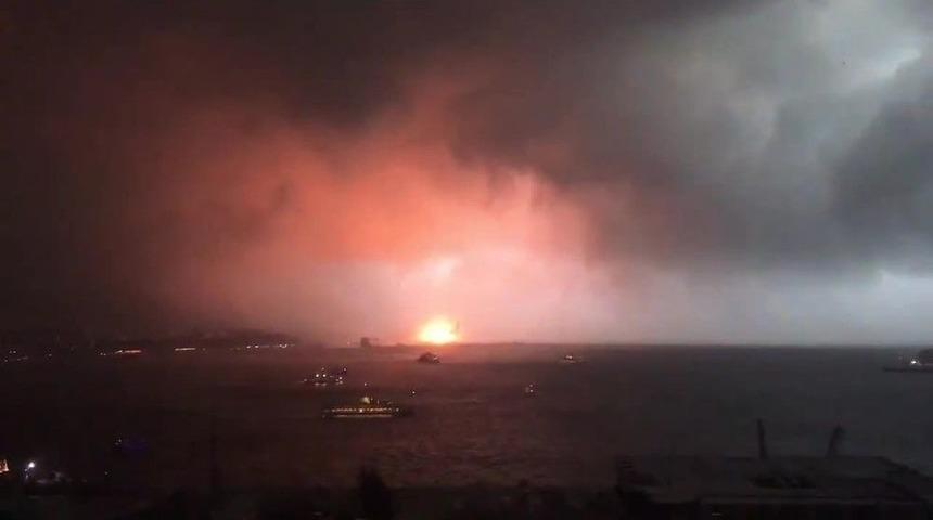 Haydarpaşa Garı&rsquo;nda Varillerin Patlama Anı Kamerada