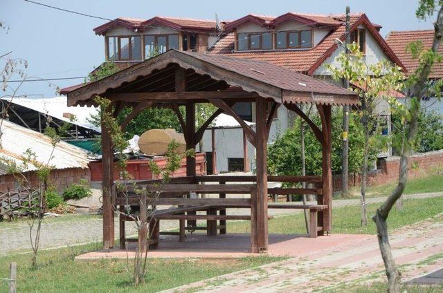 Kartepe’de Mahalle Konağı Tamamlanıyor