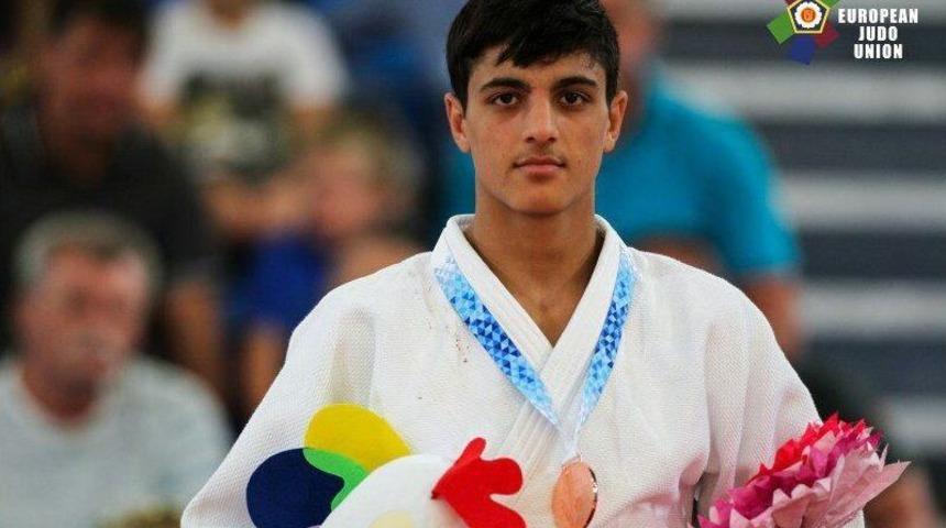 Vanlı Judocu Avrupa &Uuml;&ccedil;&uuml;nc&uuml;s&uuml; Oldu