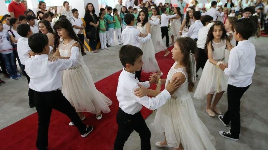 Latin Havası Karşıyaka&rsquo;yı Sardı