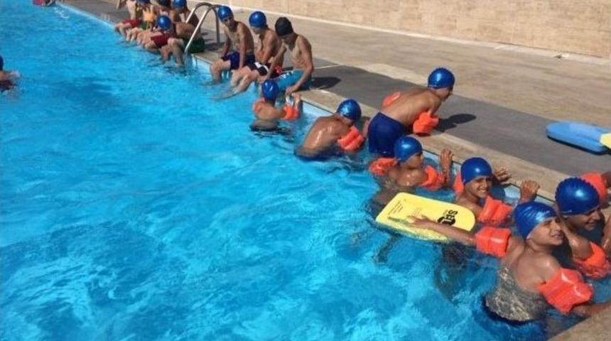 Kartepe Yaz Spor Okulları Yoğun Katılımla Devam Ediyor