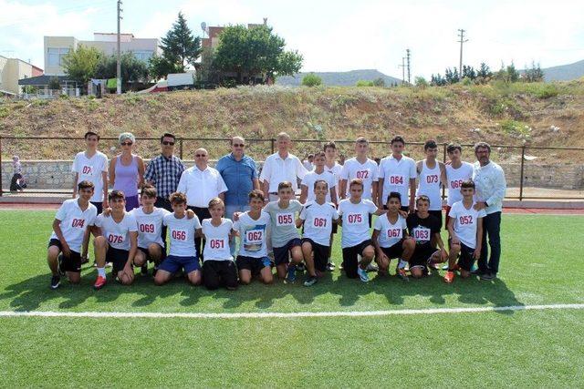 Foça’da Kurulan Futbol Lisesinde Elemeler Başladı