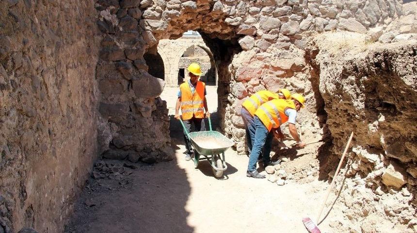 Batman’daki Mor Kiryakus Manastırı Turizme Açılacak