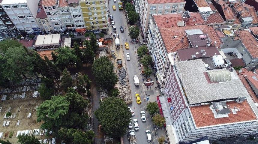 Şişli&rsquo;de Duvarı &Ccedil;&ouml;ken Ermeni Mezarlığı&rsquo;nın Enkazı Havadan G&ouml;r&uuml;nt&uuml;lendi