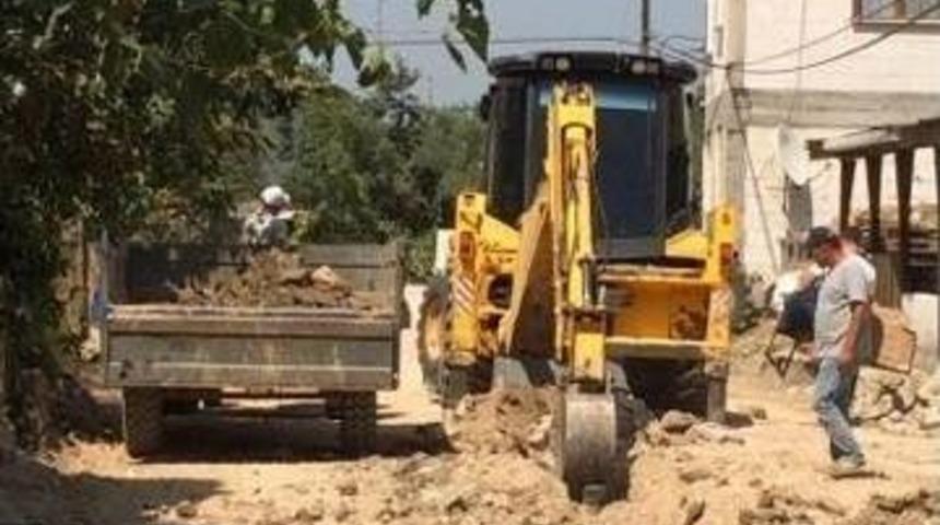 Bayırk&ouml;y&rsquo;de Alt Yapı &Ccedil;alışmaları Devam Ediyor