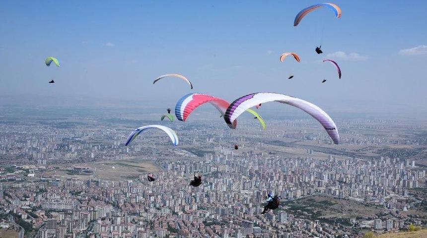 Ali Dağı Kupası&rsquo;nın 2. G&uuml;n&uuml;nde 96 Kilometrelik U&ccedil;uş Yapıldı