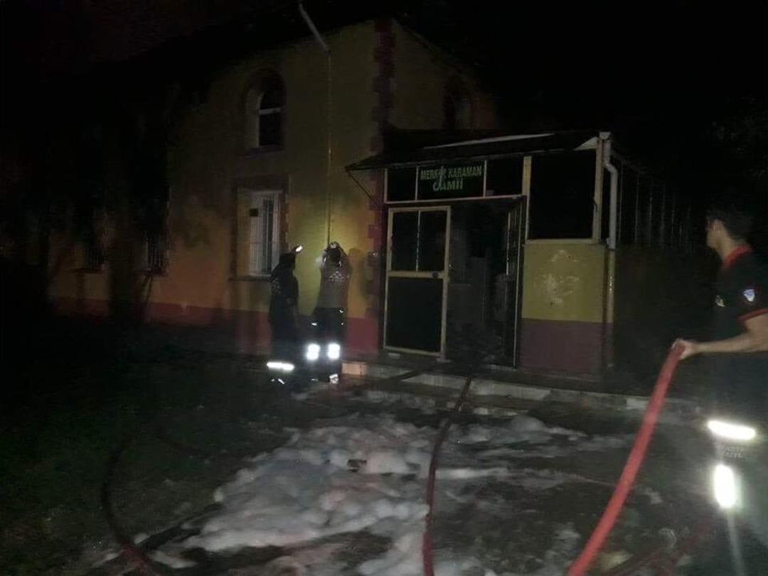 Sakarya&rsquo;da Yanan Cami Tamamen K&uuml;l Oldu