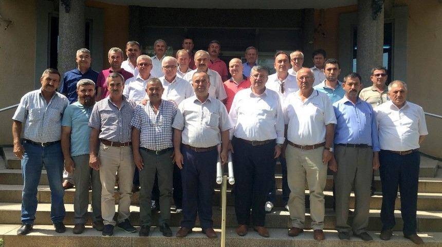 Komisyon &Uuml;yeleri, Salihli &Ccedil;ift&ccedil;isinin Taleplerini Dinledi