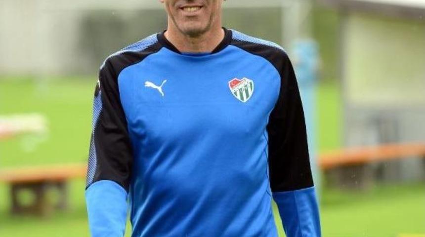 Bursaspor Teknik Direkt&ouml;r&uuml; Le Guen, Avusturya Kampını Değerlendirdi