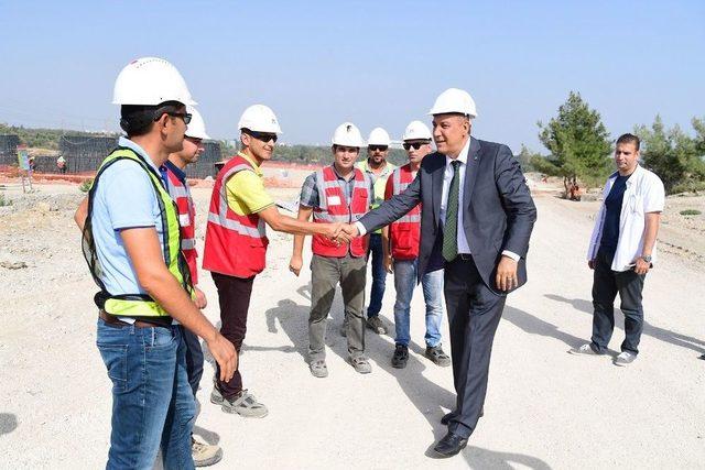 Devlet Bahçeli Köprüsü’nde Çalışmalar Sürüyor