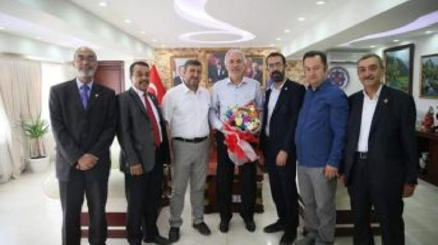 Muhtarlardan Başkan&rsquo;a Tebrik