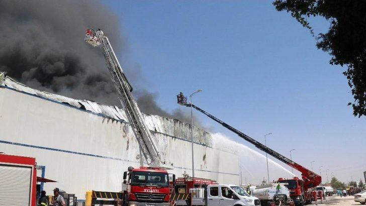 Gaziantep’teki Fabrika Yangını Söndürülemiyor G1