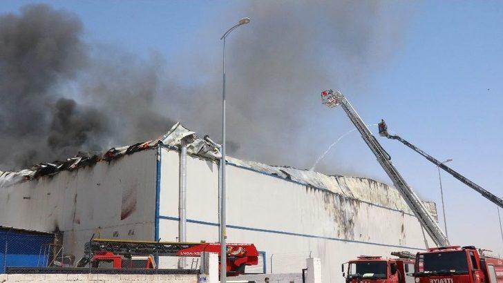 Gaziantep’teki Fabrika Yangını Söndürülemiyor G4