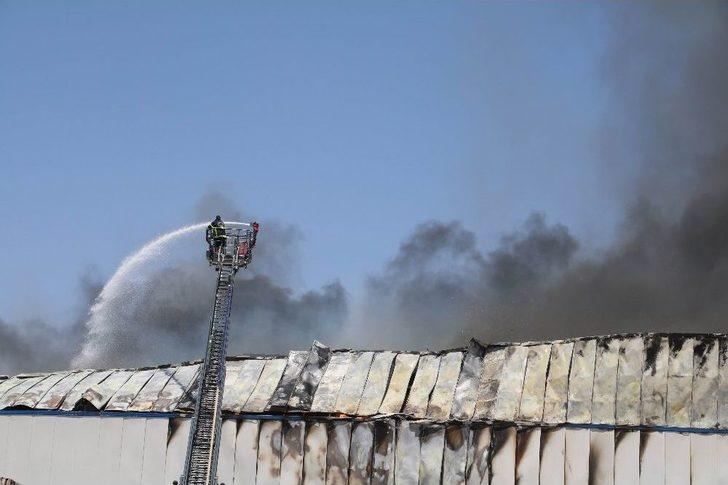 Gaziantep’teki Fabrika Yangını Söndürülemiyor G5