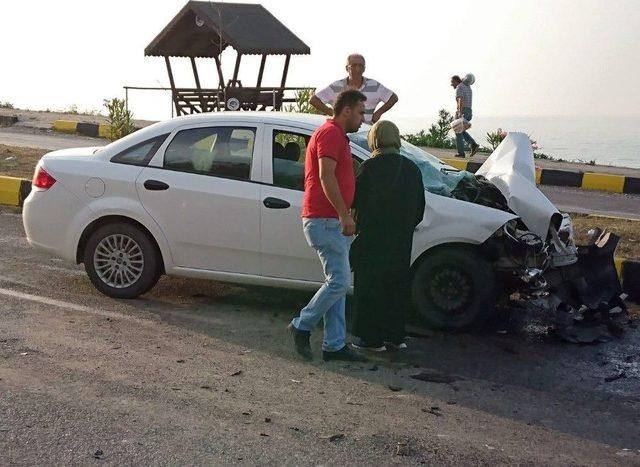 Kastamonu’da Kamyonet İle Otomobil Çarpıştı: 3 Yaralı