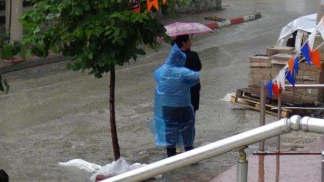 Keşan’Da Yağmur Yağışı Etkili Oldu