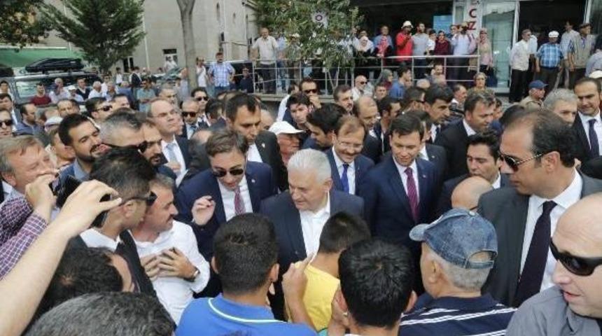 Başbakan Yıldırım Cuma Namazını G&ouml;lbaşı'nda Kıldı