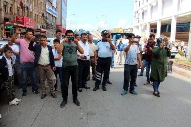 Zonguldak Belediyesi Önünde Şüpheli Çanta Paniği