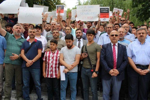 İsrail’in, Mescid-i Aksa’daki Zulmü Protesto Edildi