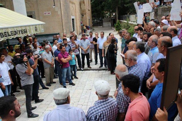 İsrail’in, Mescid-i Aksa’daki Zulmü Protesto Edildi