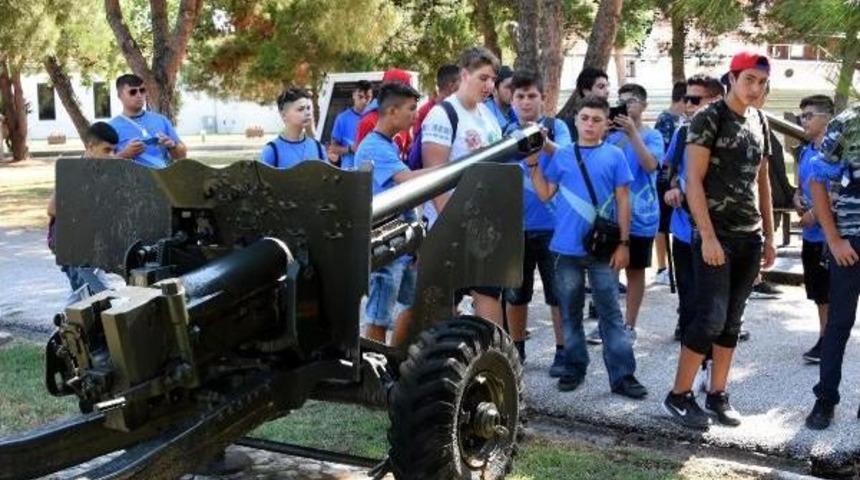 Kktc'li Gen&ccedil;ler &Ccedil;anakkale'de