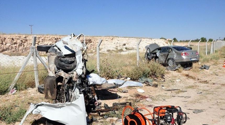 Kahramanmaraş&rsquo;ta Feci Kaza: 3 &Ouml;l&uuml;, 3 Yaralı