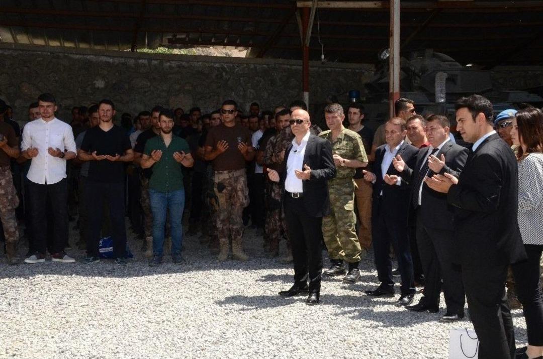 Operasyonda D&ouml;nen Polisler İ&ccedil;in Kurban Kesimi