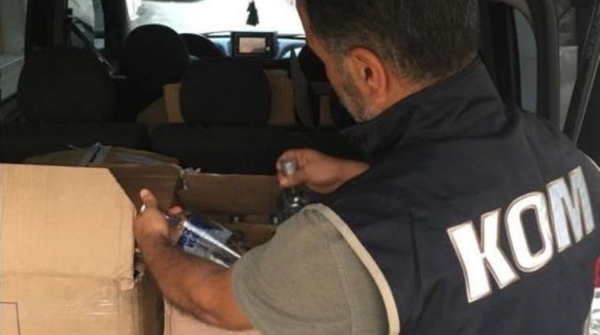 İzmir&rsquo;de Ka&ccedil;ak İ&ccedil;ki Operasyonu