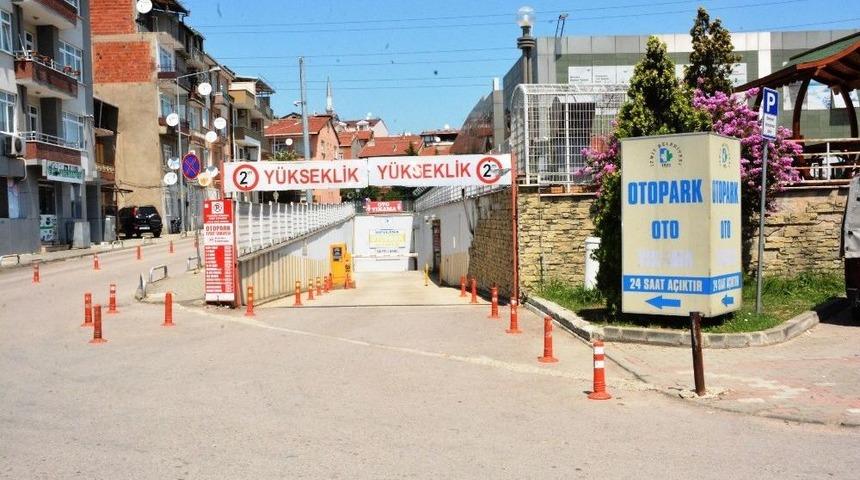 Belediyenin Otoparkı, Hem Ucuz De Hem G&uuml;venli
