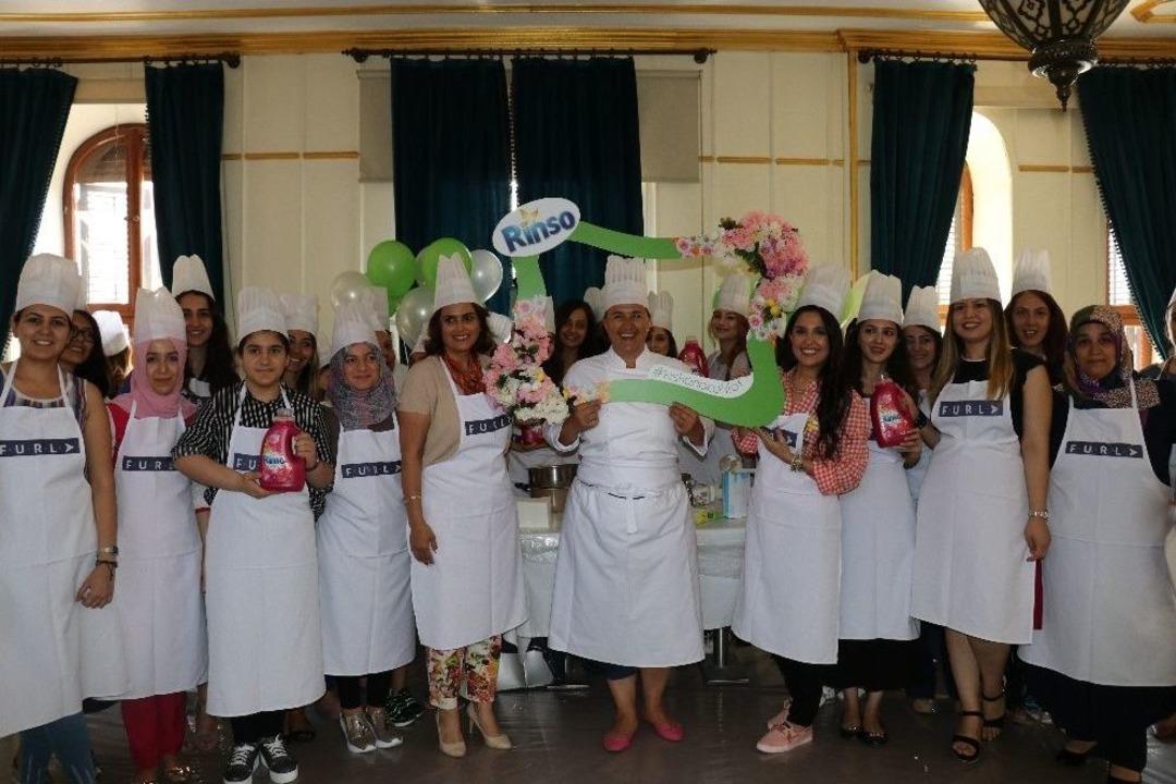 Gaziantepin Şanslıları, &Ccedil;ikolata Yapımının İnceliklerini &Ouml;ğrendi