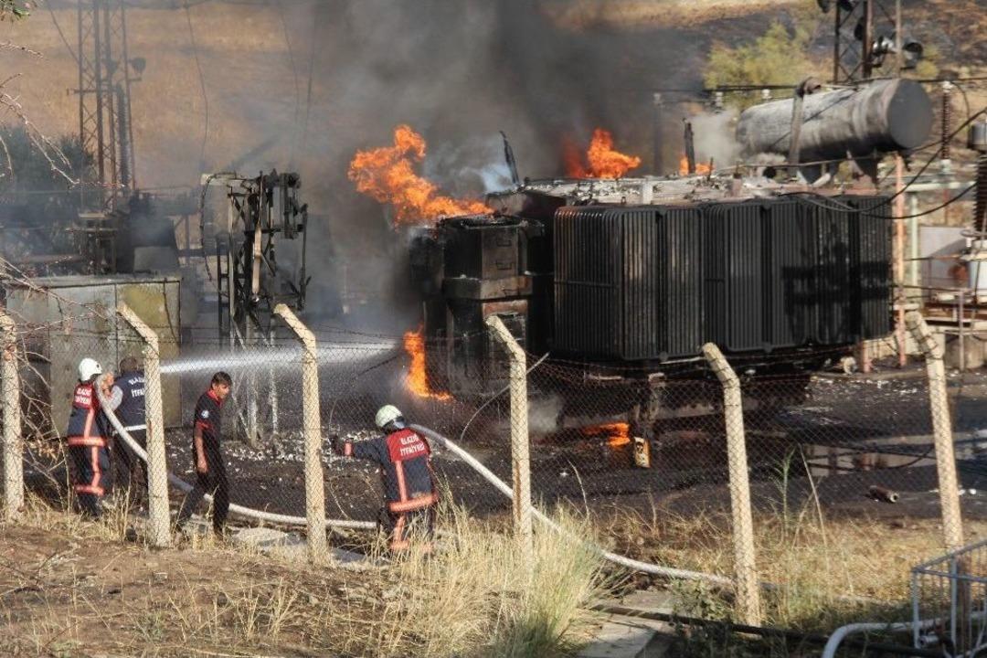 G&uuml;vercinlerin Neden Olduğu Yangın 2 Saatte S&ouml;nd&uuml;r&uuml;ld&uuml;