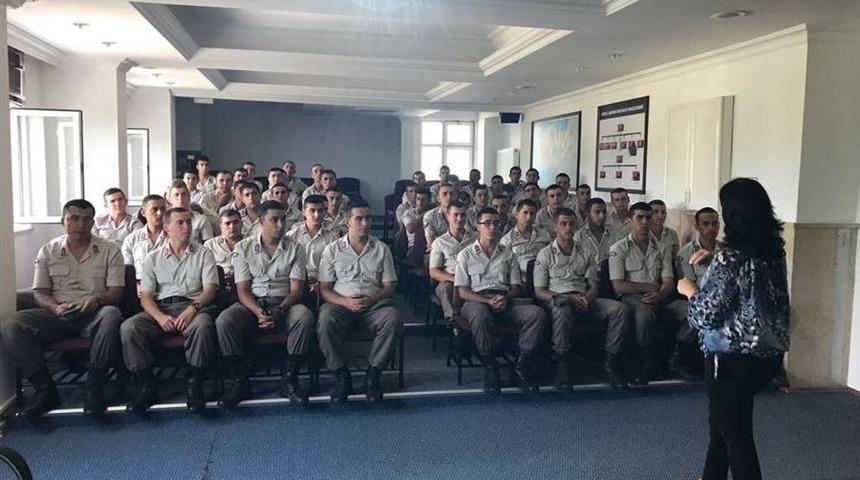 Erlere Madde Bağımlılığı Eğitimi