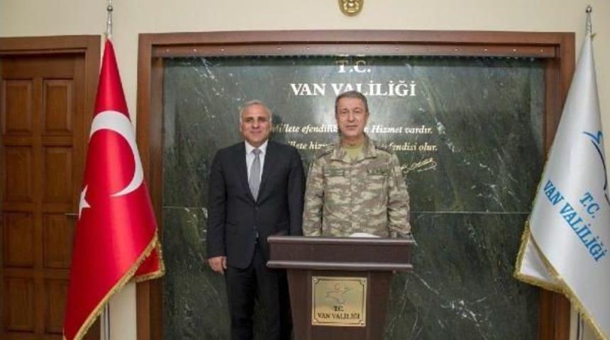 Genelkurmay Başkanı Orgeneral Akar, Van'da