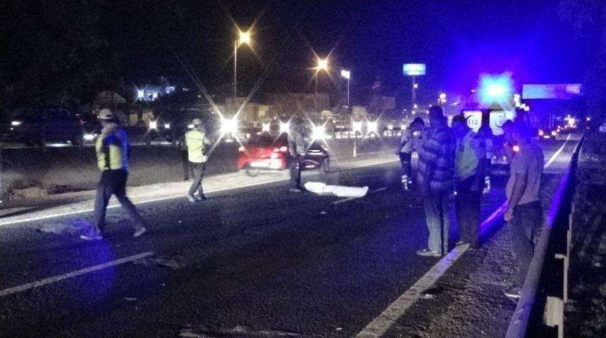 Yolun Karşısına Ge&ccedil;meye &Ccedil;alışırken Canından Oldu