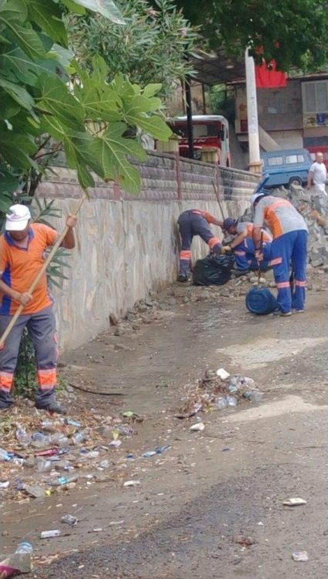 Nazilli’de Mahalleler Günlük Temizleniyor