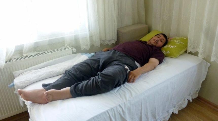 Parmakları Uyuştuğu İ&ccedil;in Gittiği Hastaneden Fel&ccedil; Olarak &Ccedil;ıktı