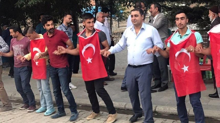 Askere Gitmeden Şınav &Ccedil;ektiler