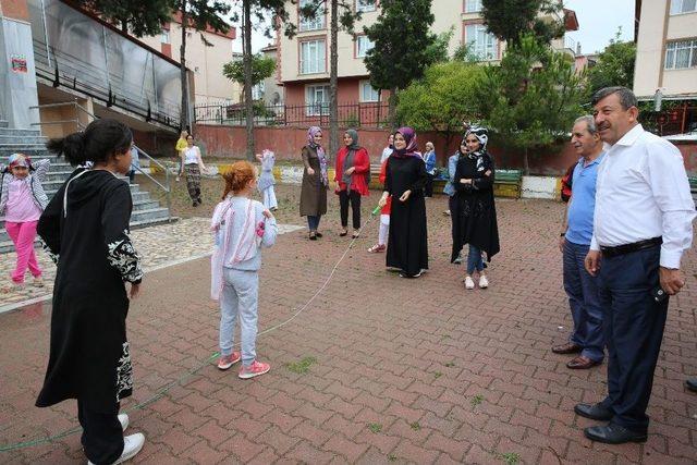 Darıcalı Çocuklar Sokak Oyunlarını Çok Sevdi