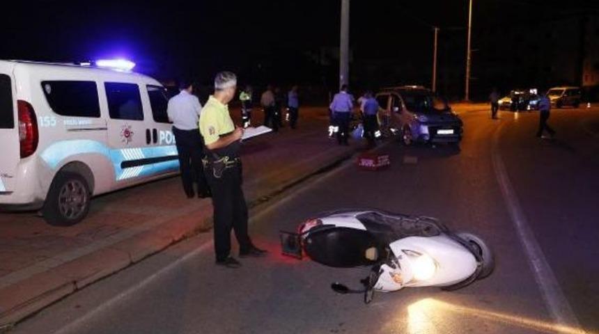 Kasksız Motokurye Kazada Öldü