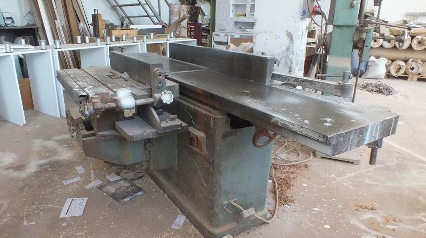 Babalarından Devraldıkları Kereste Makinesiyle Fabrika Sahibi Oldular